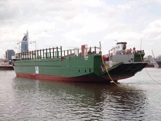 Desde el muelle: "Grande Francia".