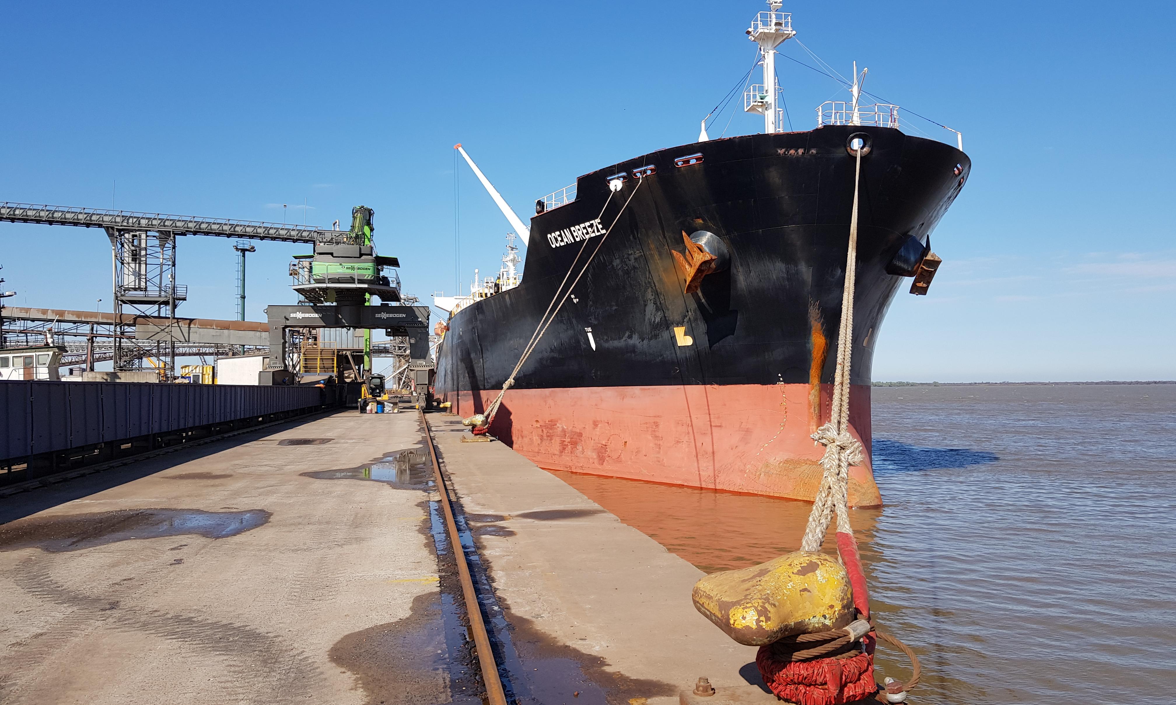 Ocean Breeze opera en Nueva Palmira.