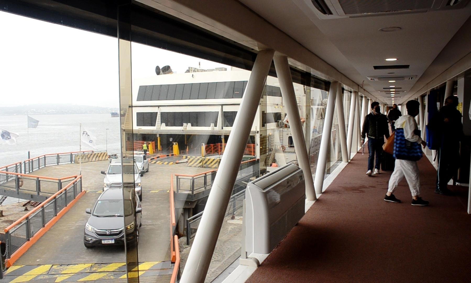 llegan turistas tras apertura