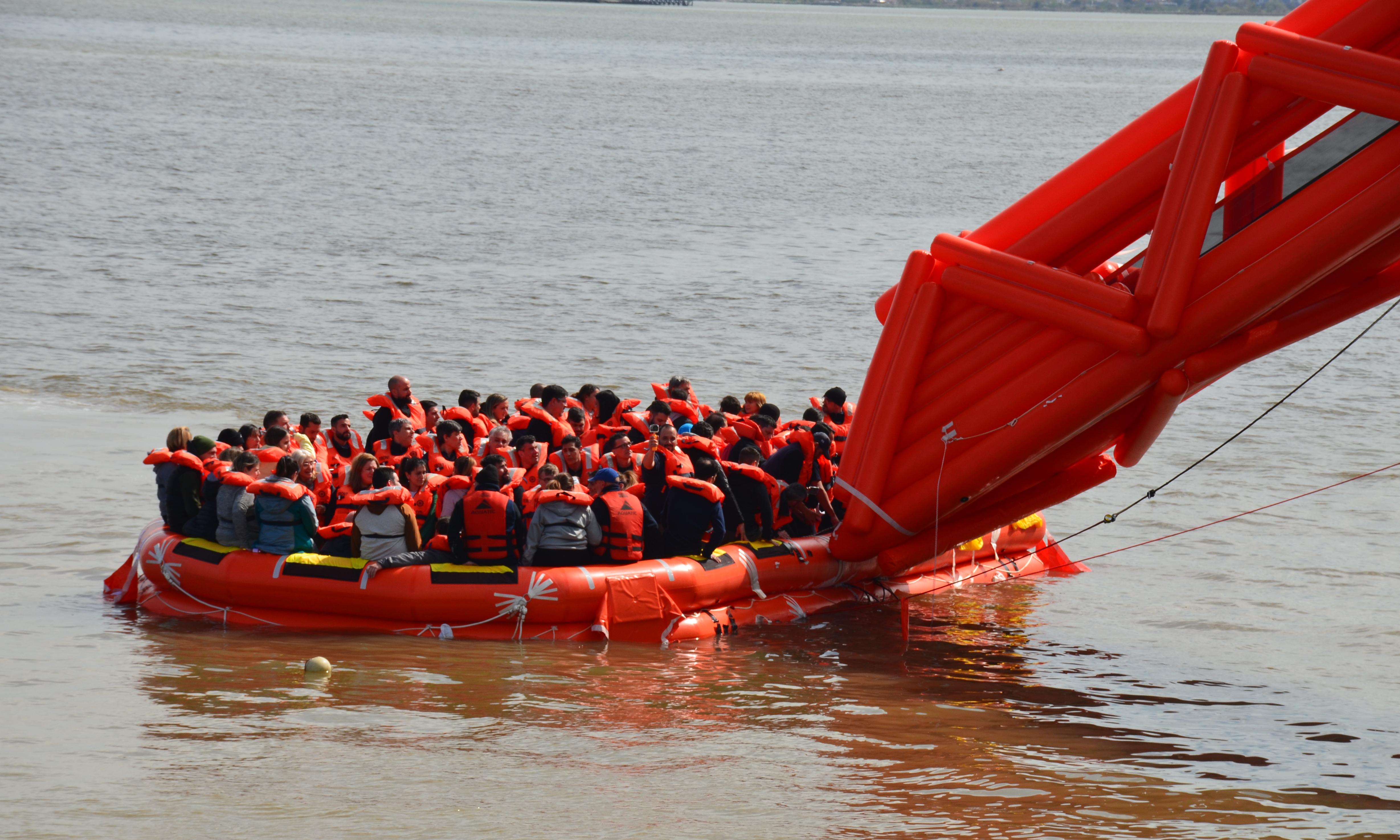 Sistema de evacuación marino (MES). 
