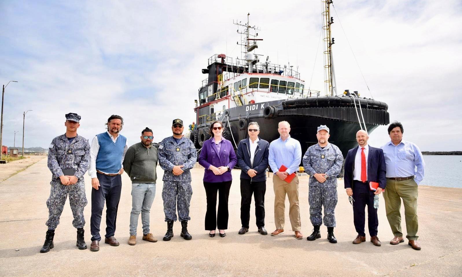 Visita embajadora HEide Fulton al puerto de La Paloma